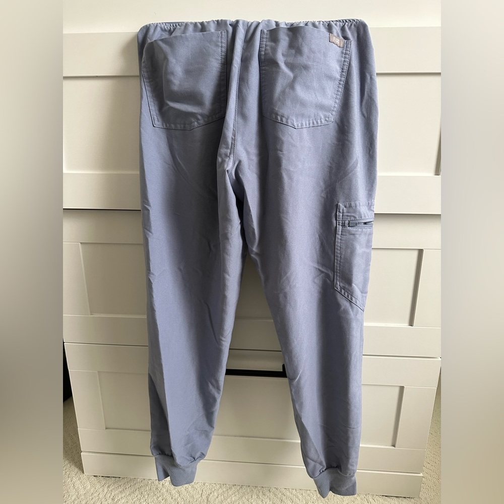 Figs blue scrub set